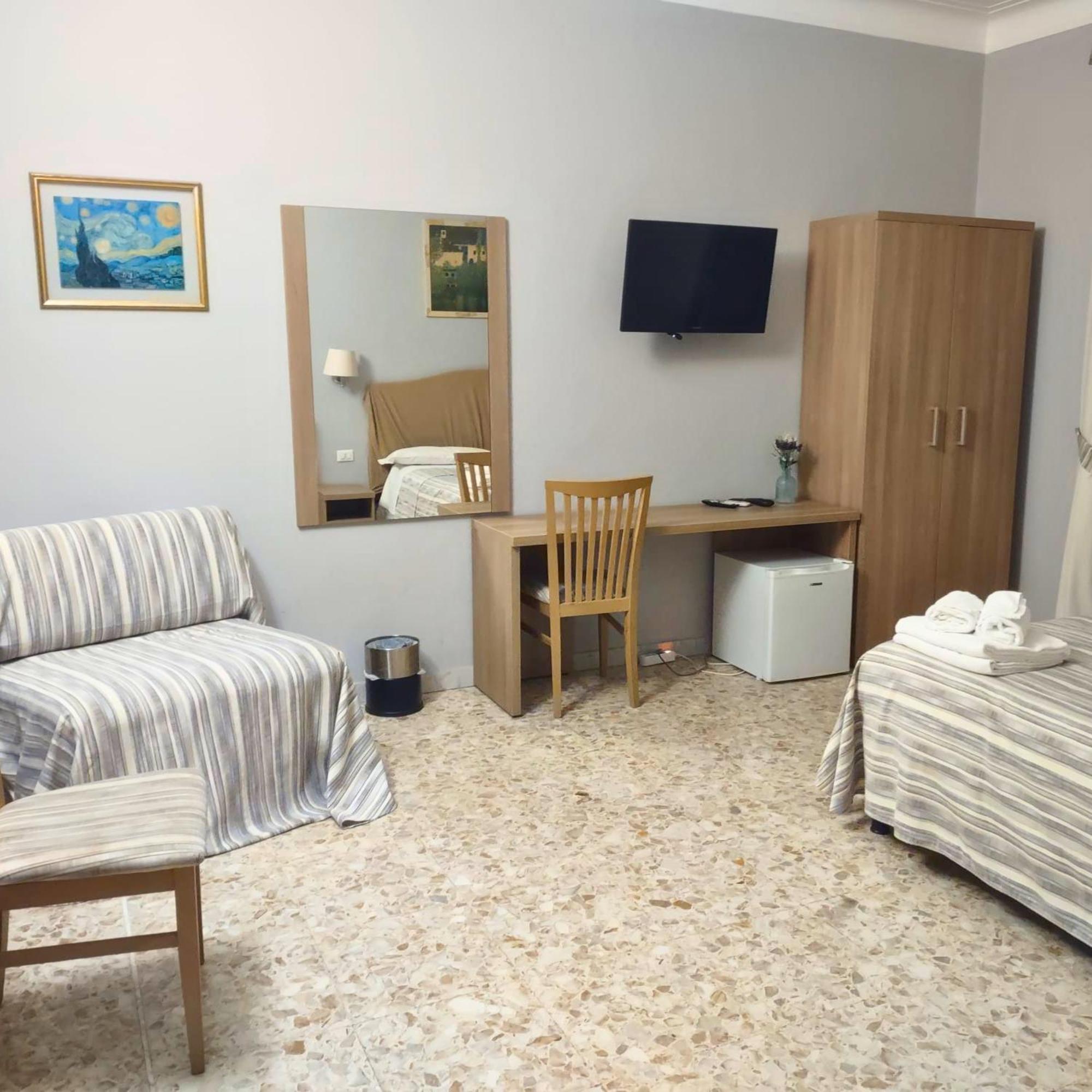 St. Anthony Guest House Roma Dış mekan fotoğraf